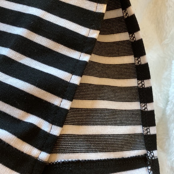 Oliva Sky Grey Vest- Size 1X black and white striped long vest - Picture 8 of 8